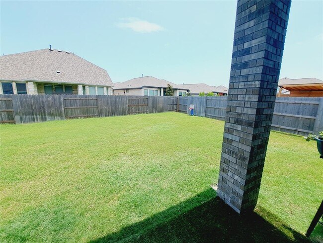 Building Photo - 4315 Hood Park Dr