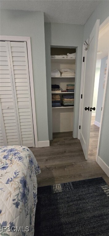 Building Photo - 434 Tudor Dr