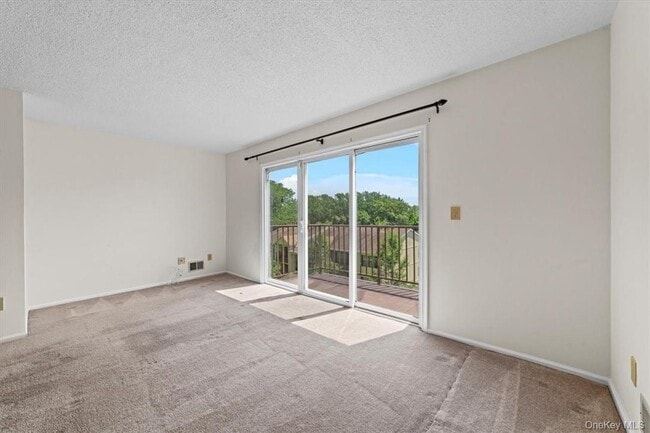 Building Photo - 6 Cumberland Ct