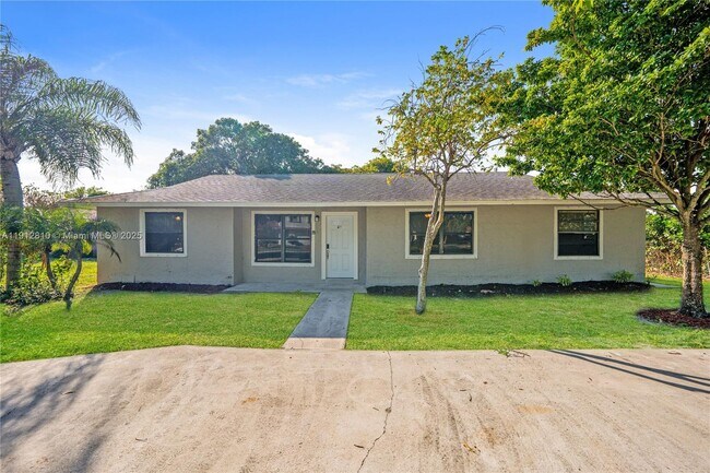 Primary Photo - 586 Udell Ln