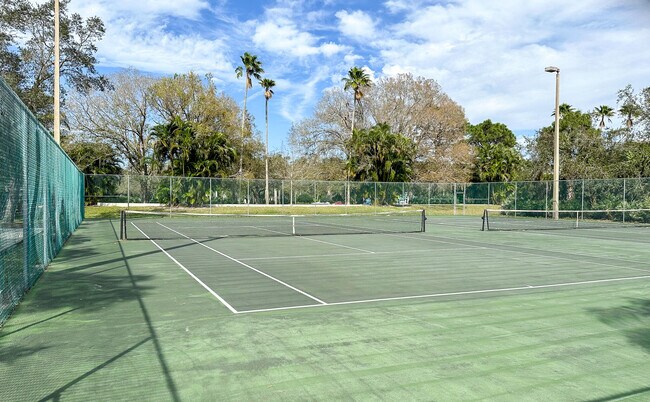 Building Photo - 1575 SW Silver Pine Way