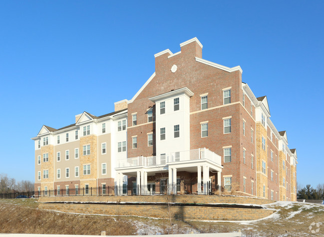 Primary Photo - Riverside Landing at Delaware Place