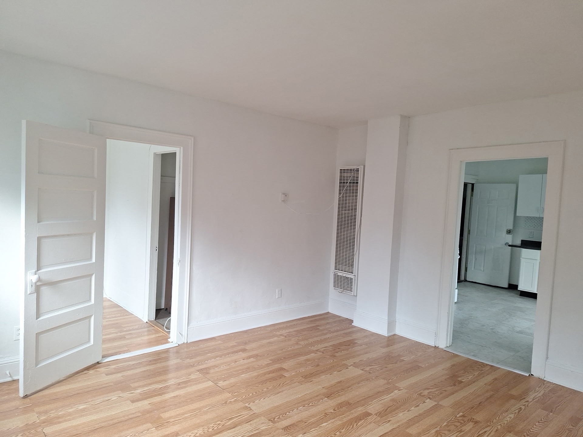 Living room - 109 Center Ave
