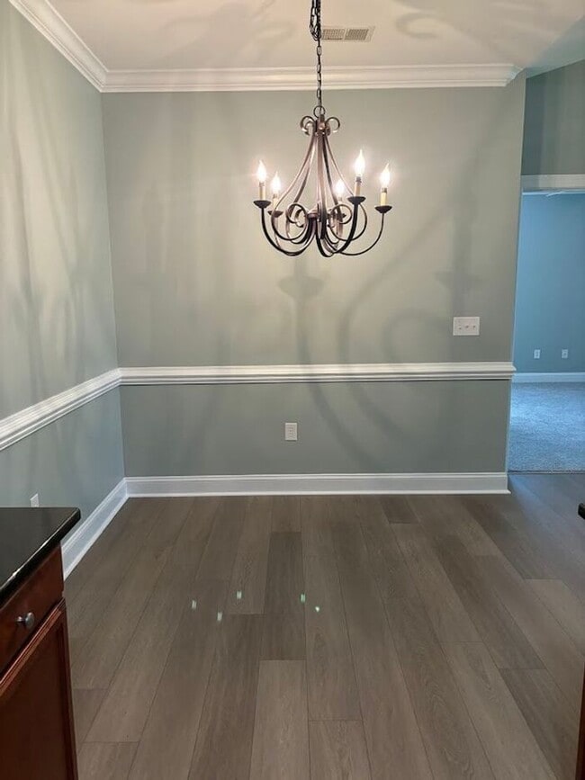 Building Photo - 89 Gallery Dr