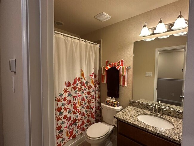 Building Photo - 16020 Fountainview Dr