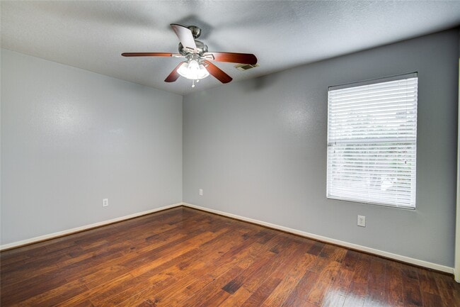 Building Photo - 19402 Hickory Meadow Ln