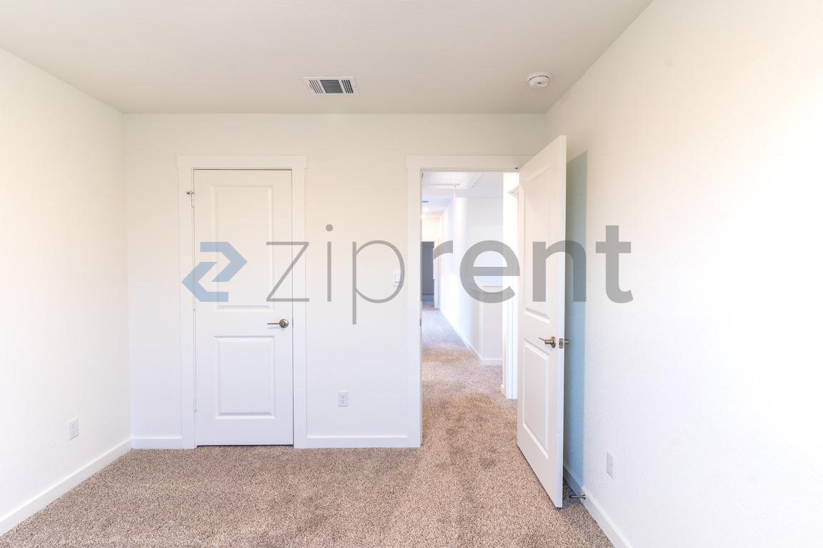 Building Photo - 2421 Wallin Bradley Dr