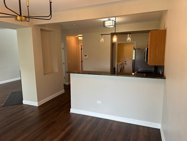Building Photo - 1665 S Candlestick Way