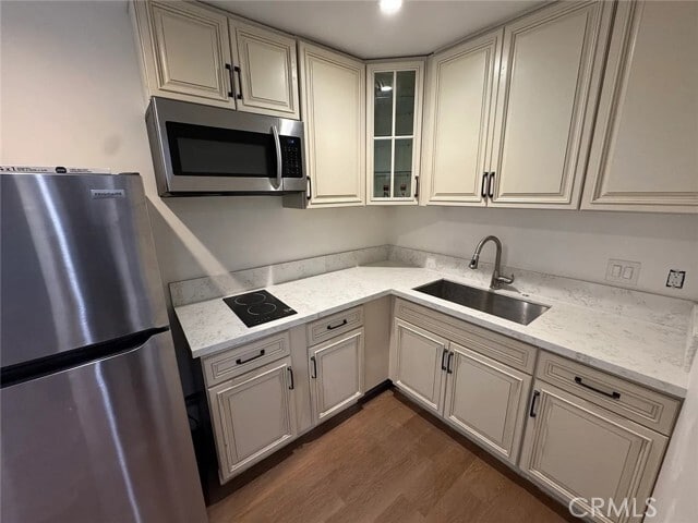 Building Photo - 11118 Woodley Ave