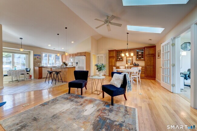 Building Photo - 46 Samuel Ln