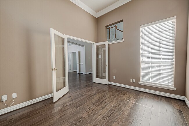 Building Photo - 3827 Garden Way