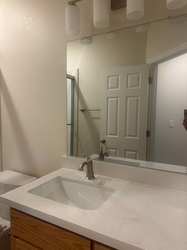 Building Photo - Totally Renovated 3 bdrm 2 bath in Vacaville