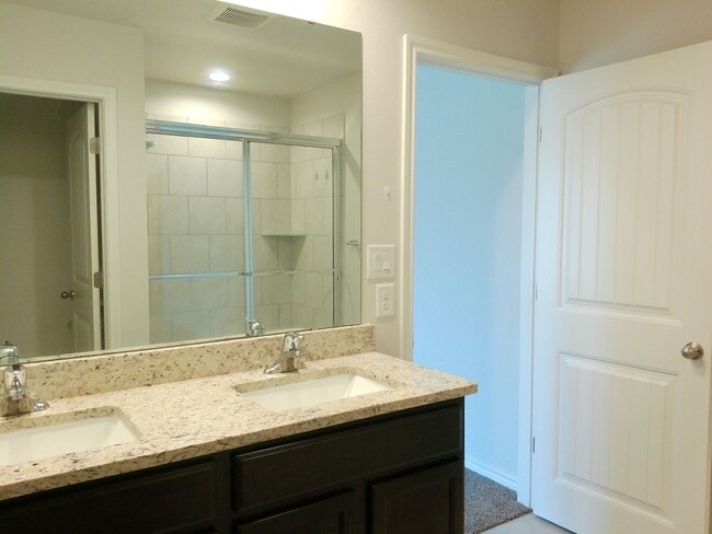 Building Photo - 7701 Lariat Toss Dr