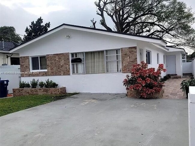 Primary Photo - 2126 NW 47th St