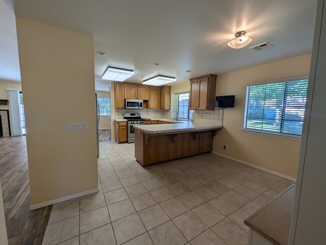 Building Photo - 274 Tempus Cir