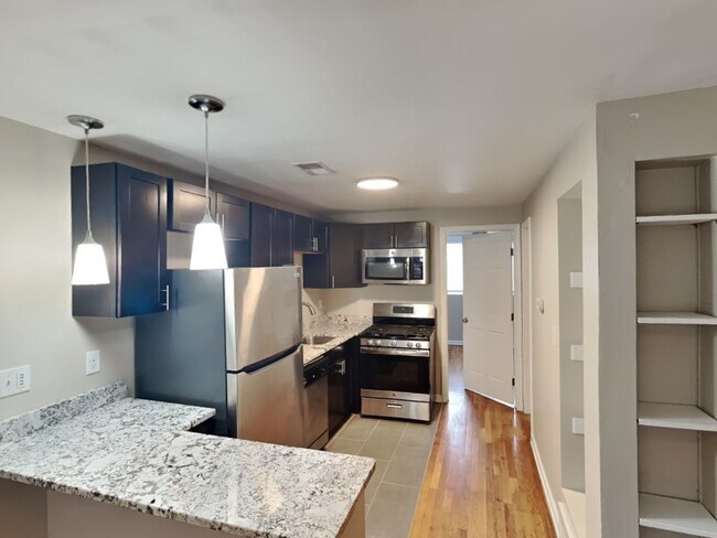 Building Photo - Lantern Square Apartments-B5