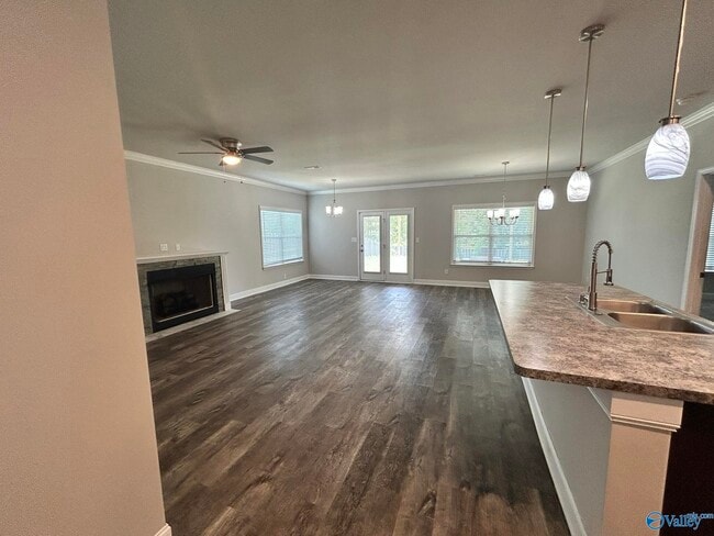Building Photo - 107 Fourstar Ln
