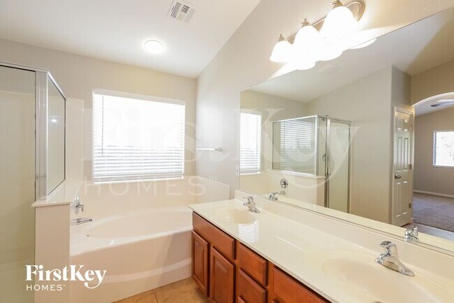 Building Photo - 6120 S 53rd Dr
