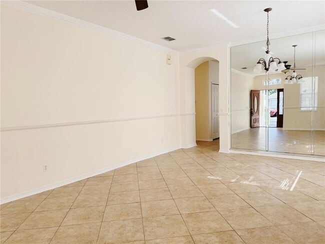 Building Photo - 5114 Santa Ana Dr