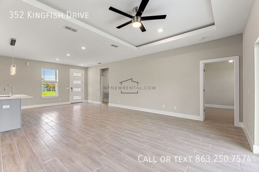 Building Photo - 352 Kingfish Dr