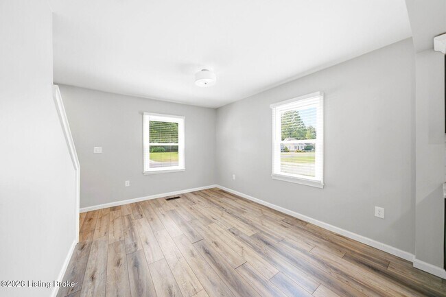 Building Photo - 535 Harris Pl