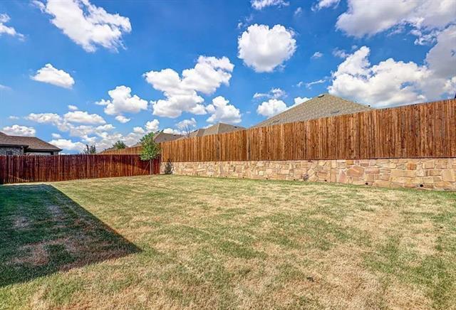 Building Photo - 2925 Cerro Ranch Rd