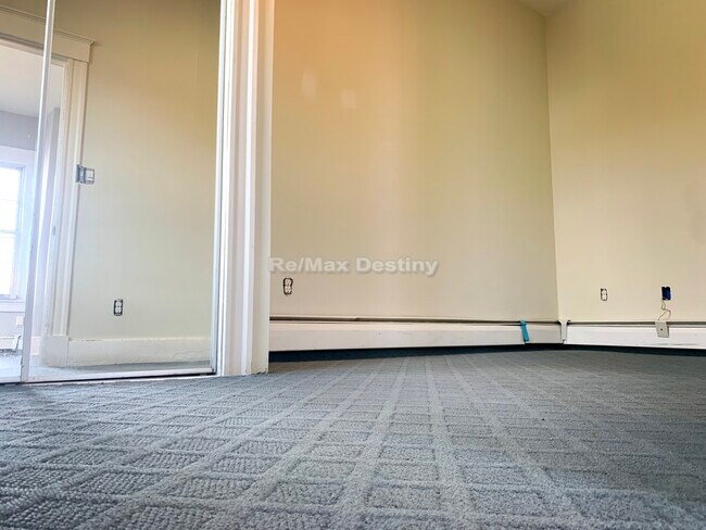 Building Photo - 105 Eutaw St