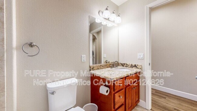 Building Photo - 14600 Jomark Ln
