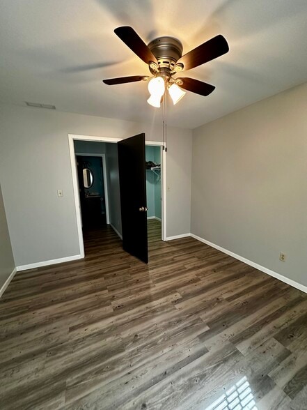 Second bed - 955 Misty Glen Dr