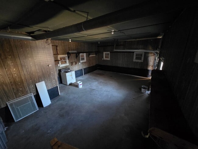 Building Photo - LIMITED TIME**1/2 OFF DEPOSIT**