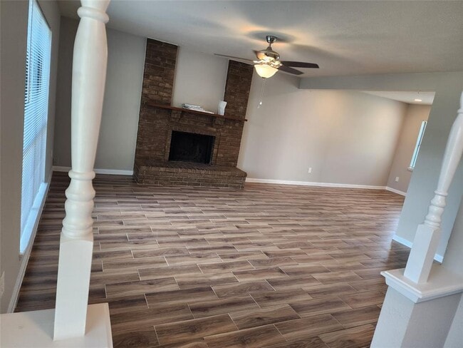 Building Photo - 10146 Horseshoe Bend Dr