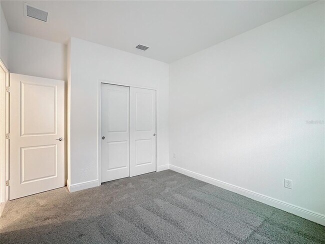 Building Photo - 4959 Shady Pnes Dr
