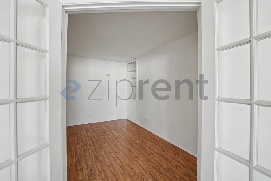 Building Photo - Unit 56
