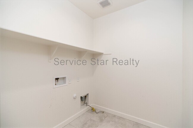 Building Photo - 348 W Mammoth Cave Dr