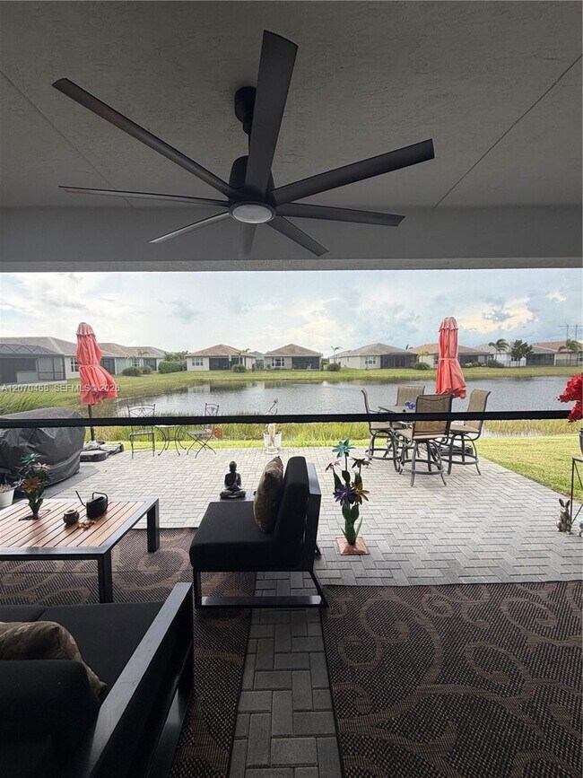 Building Photo - 13542 SW Oceanus Blvd