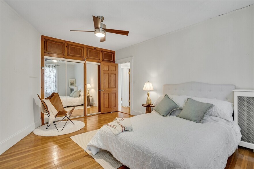 Building Photo - 130 Sutherland Rd