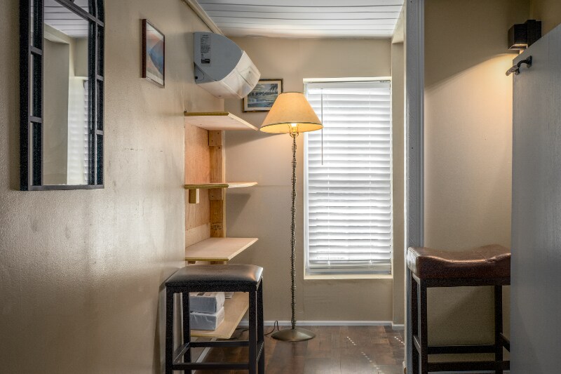 Building Photo - 26 Hanover St