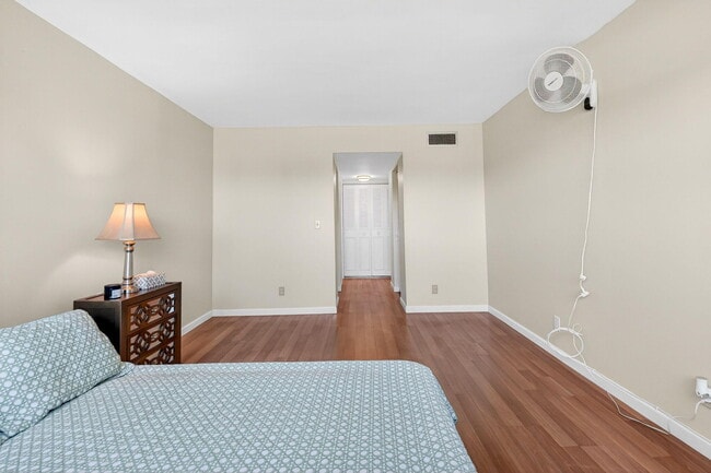 Building Photo - 3661 Via Poinciana