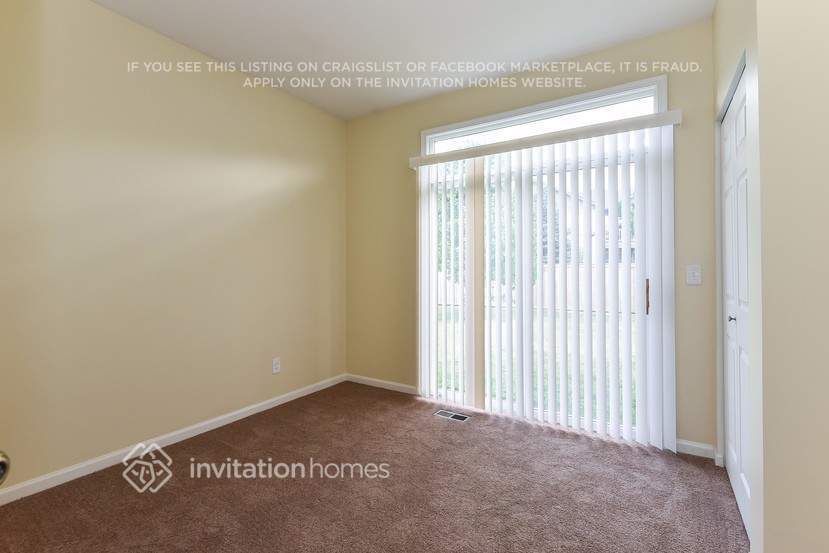 Building Photo - 631 Edward Dr