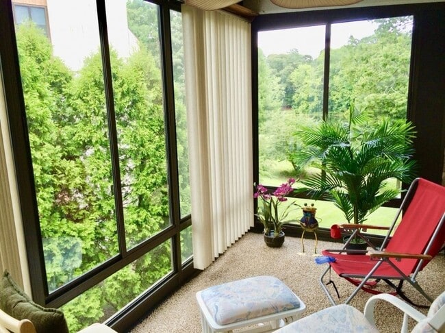 Building Photo - 227 Canal Park Dr