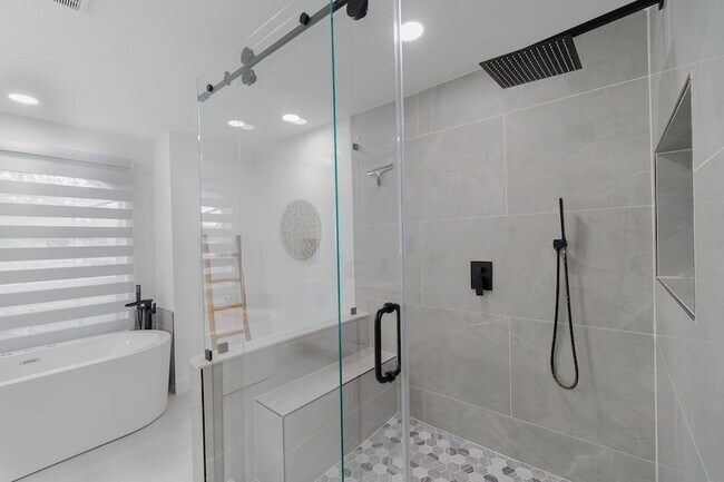 Building Photo - 13590 Jonquil Pl