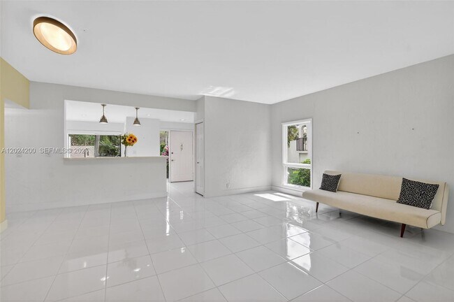 Building Photo - 7906 Granada Pl