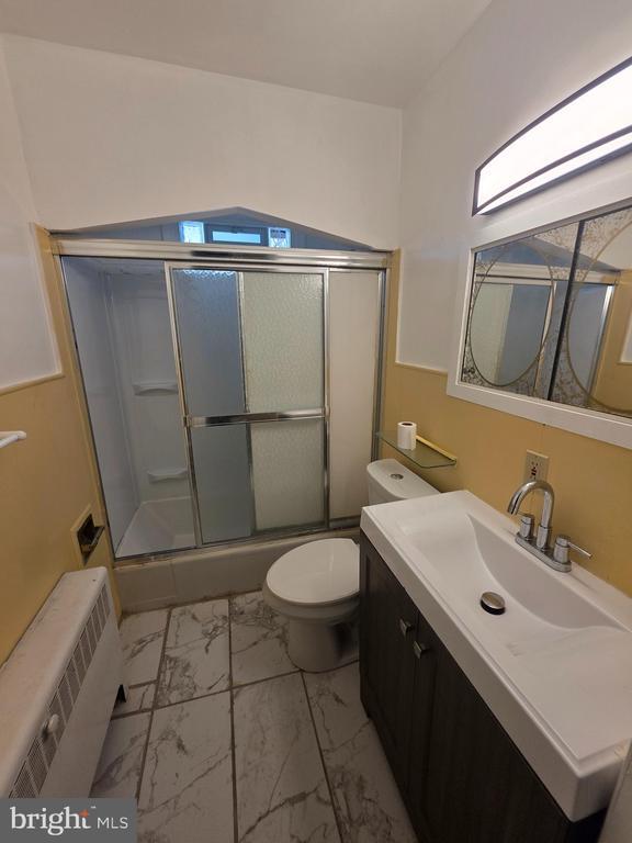 Building Photo - 522 Kuser Rd