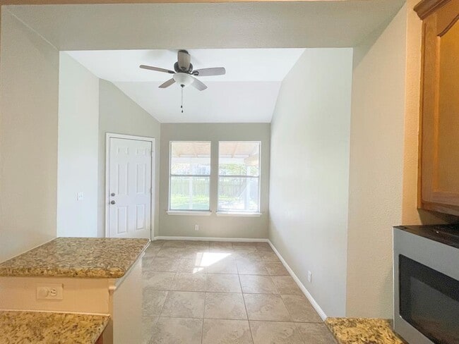 Building Photo - 104 Cattail Cove