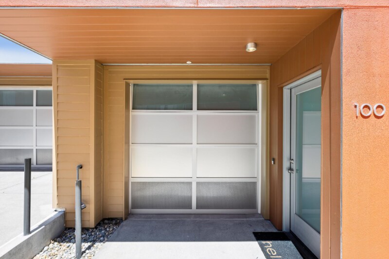 Building Photo - 100 Avocet Way