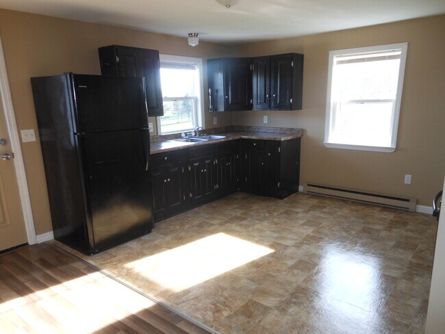 Building Photo - 1331 Old Rte One