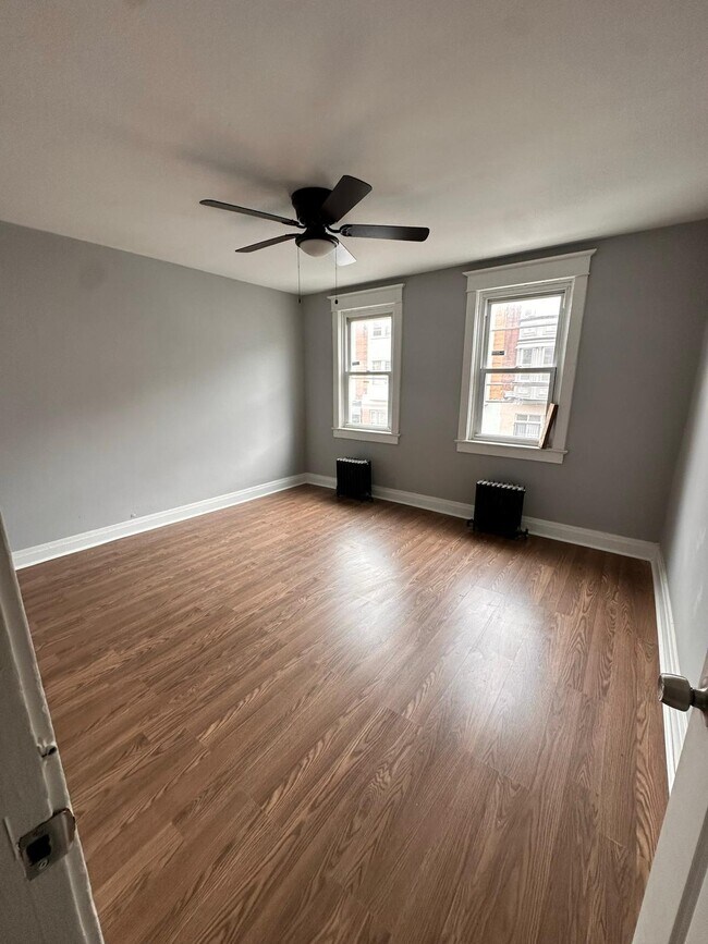 Primary Photo - 3110 Frankford Ave