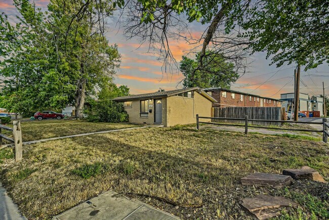 Building Photo - 8874 W 54th Pl