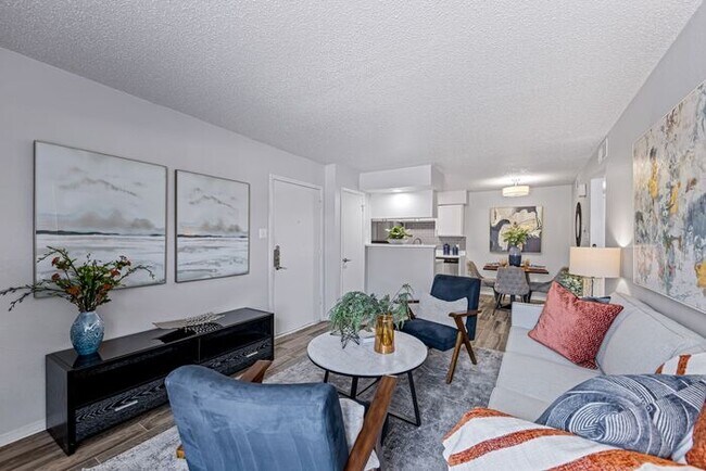 Building Photo - B2 | Lease Today and Receive 6 Weeks Free. *Restrictions apply.