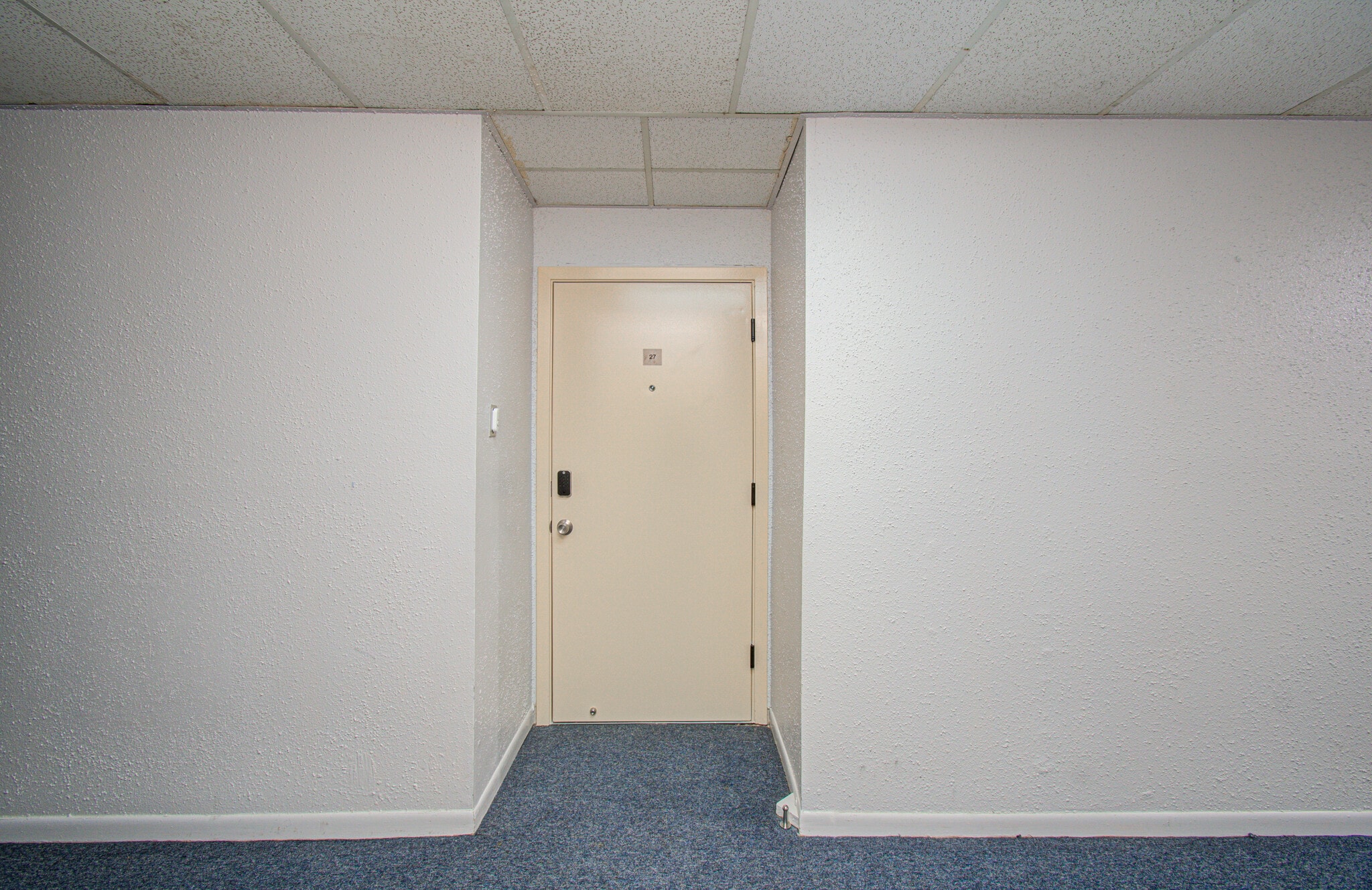 Building Photo - 8429 Hearth Dr